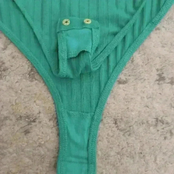 Free People Intimately Free Women's Green Henley Rib Bodysuit M - Picture 12 of 15